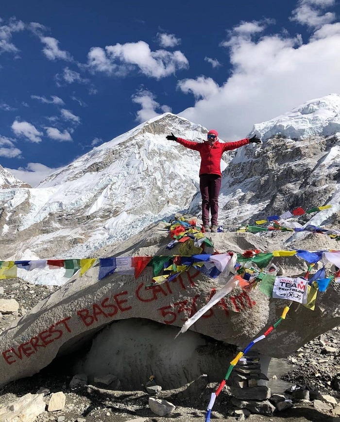 Cột mốc Everest Base Camp - Trekking lên đỉnh Everest